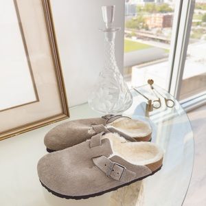 Birkenstock® Suede Boston Clogs in Shearling / 37 / STONE COIN/ NATURAL